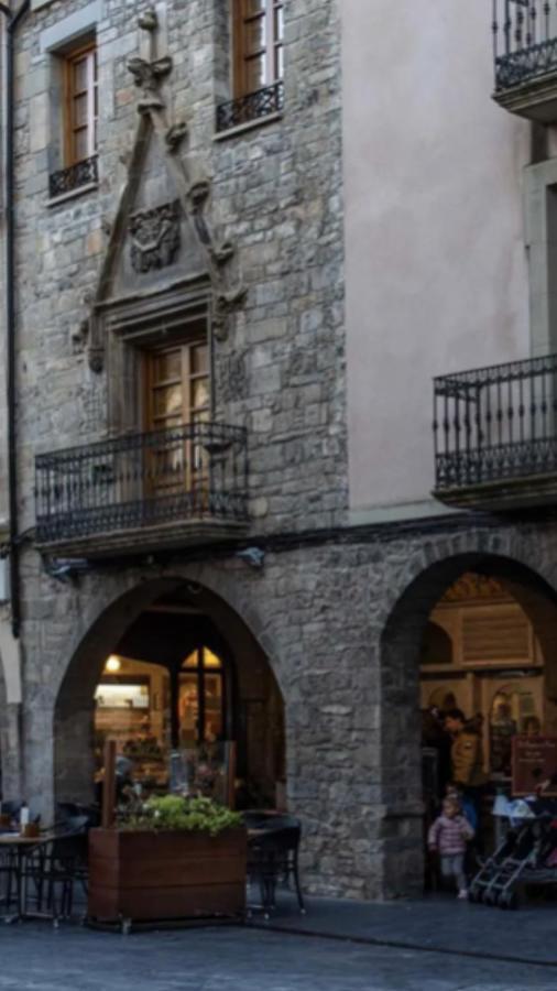 Ferienwohnung El Balcon De La Catedral Jaca Exterior foto