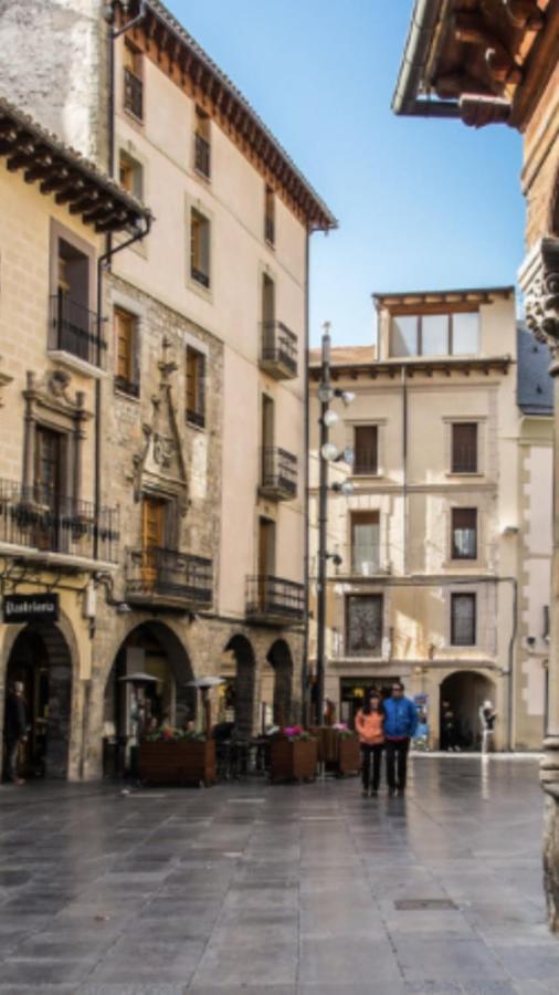 Ferienwohnung El Balcon De La Catedral Jaca Exterior foto