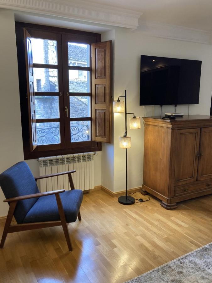 Ferienwohnung El Balcon De La Catedral Jaca Exterior foto