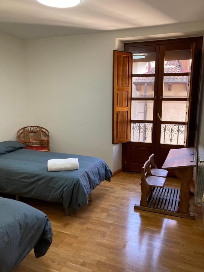 Ferienwohnung El Balcon De La Catedral Jaca Exterior foto