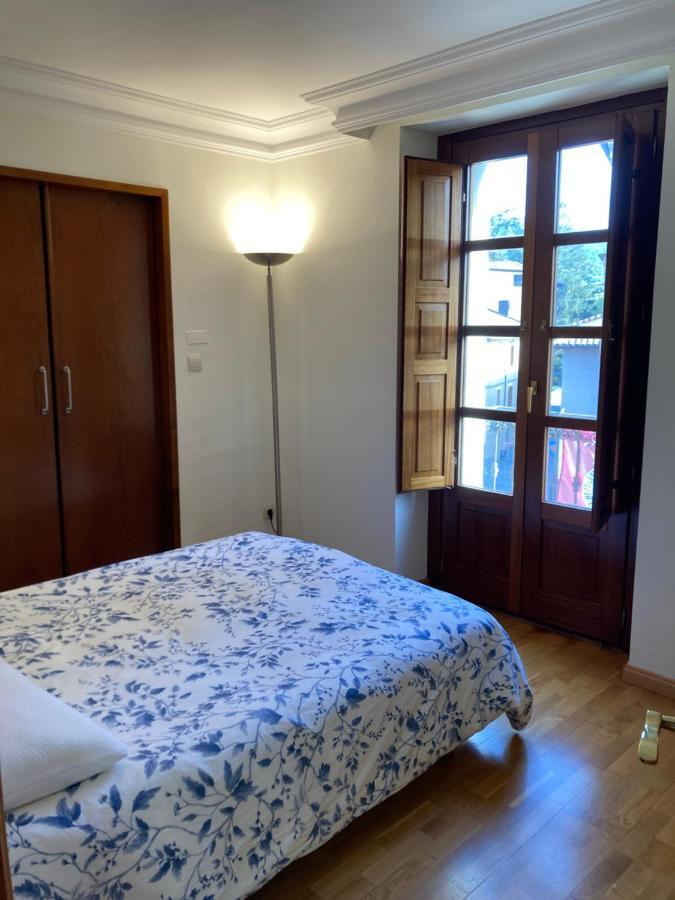Ferienwohnung El Balcon De La Catedral Jaca Exterior foto